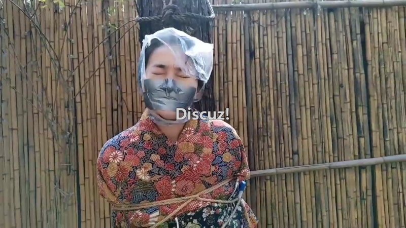 梦川原创 女魔头受虐时刻 胶带封嘴 JK[00_41_00][20260327-010723].png